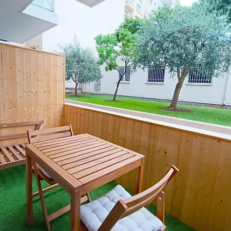 Апартаменты Cozy With Balcony - 5 Min To The *