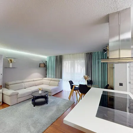 Cozy With Balcony - 5 Min To The Апартаменты *